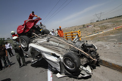  واژگونی مرگبار پژو در شرق تهران